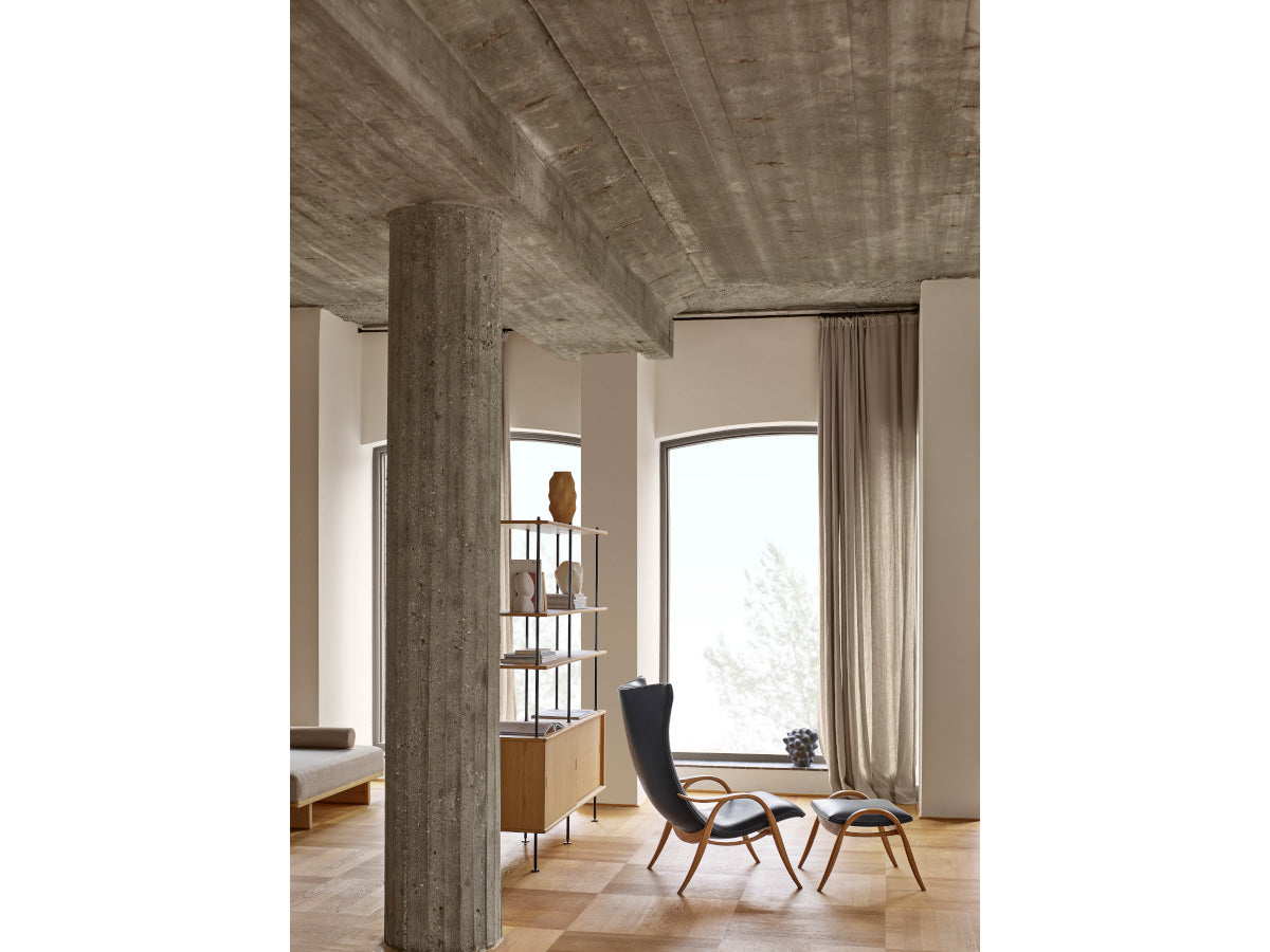 Carl Hansen FH429 Signature Chair | Oak Oil | SIF Leather | Lifestyle