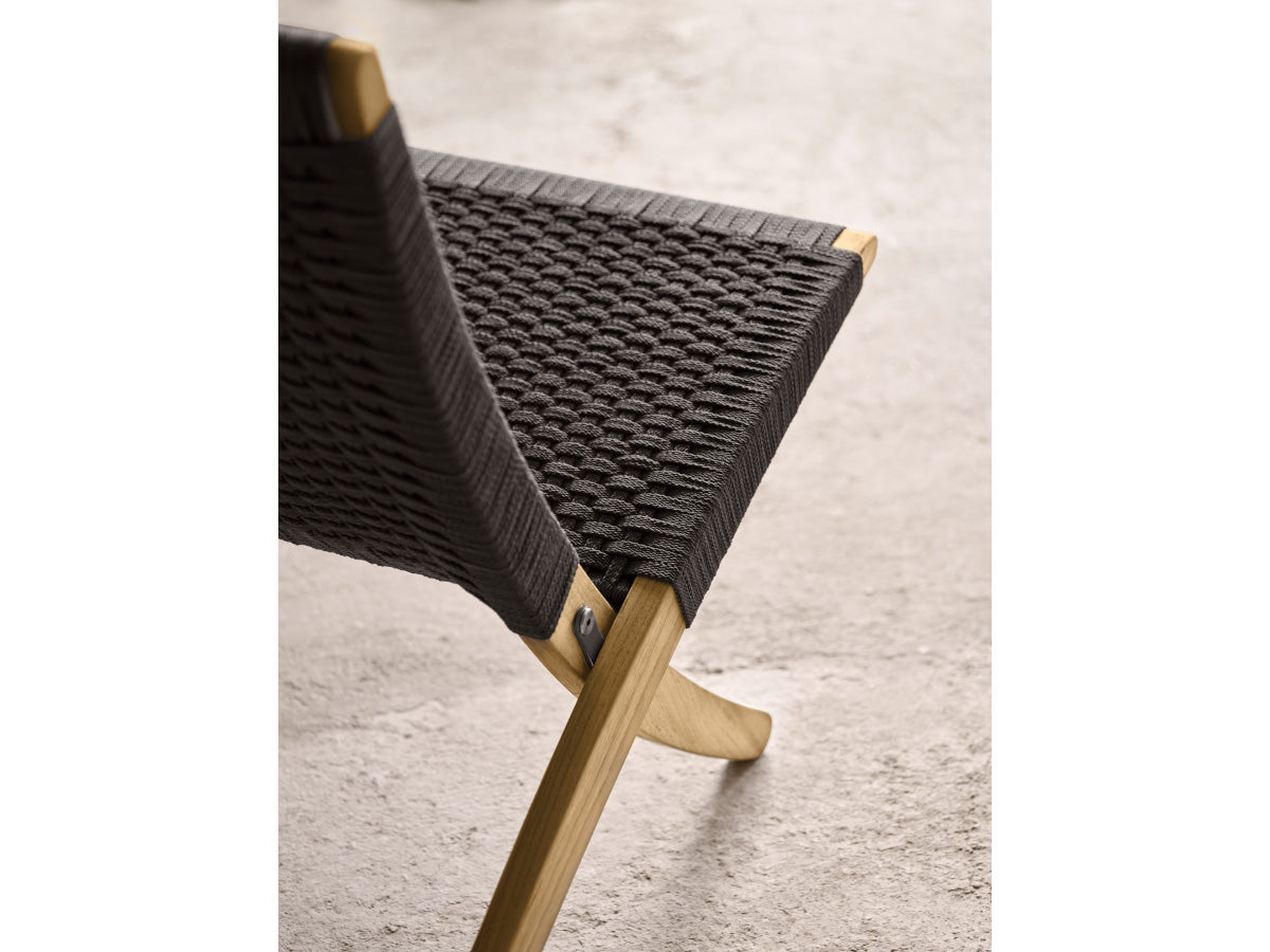 Carl Hansen MG501 Cuba Chair Outdoor | Charcoal Flatrope Detail 