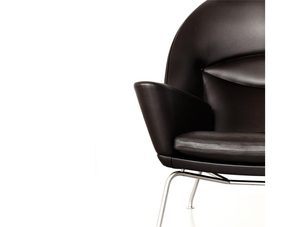 Carl Hansen CH468 Oculus Chair - Black Leather