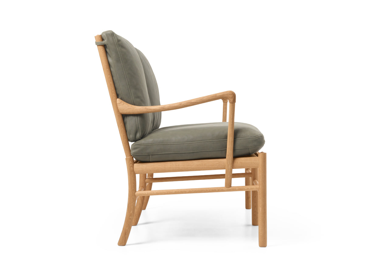 Carl Hansen OW149-2 Colonial Sofa - Terra Leather