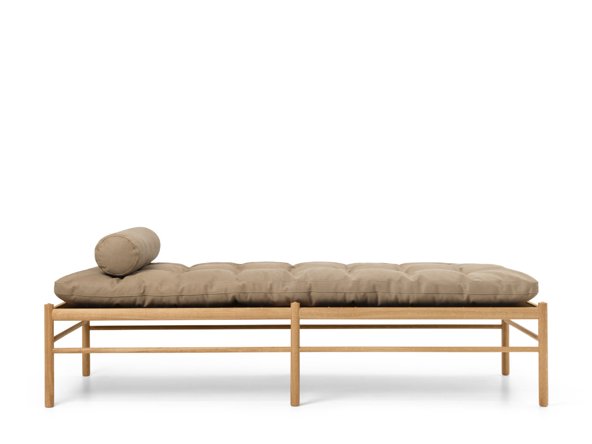 Carl Hansen OW150 Colonial Day bed - Terra Leather