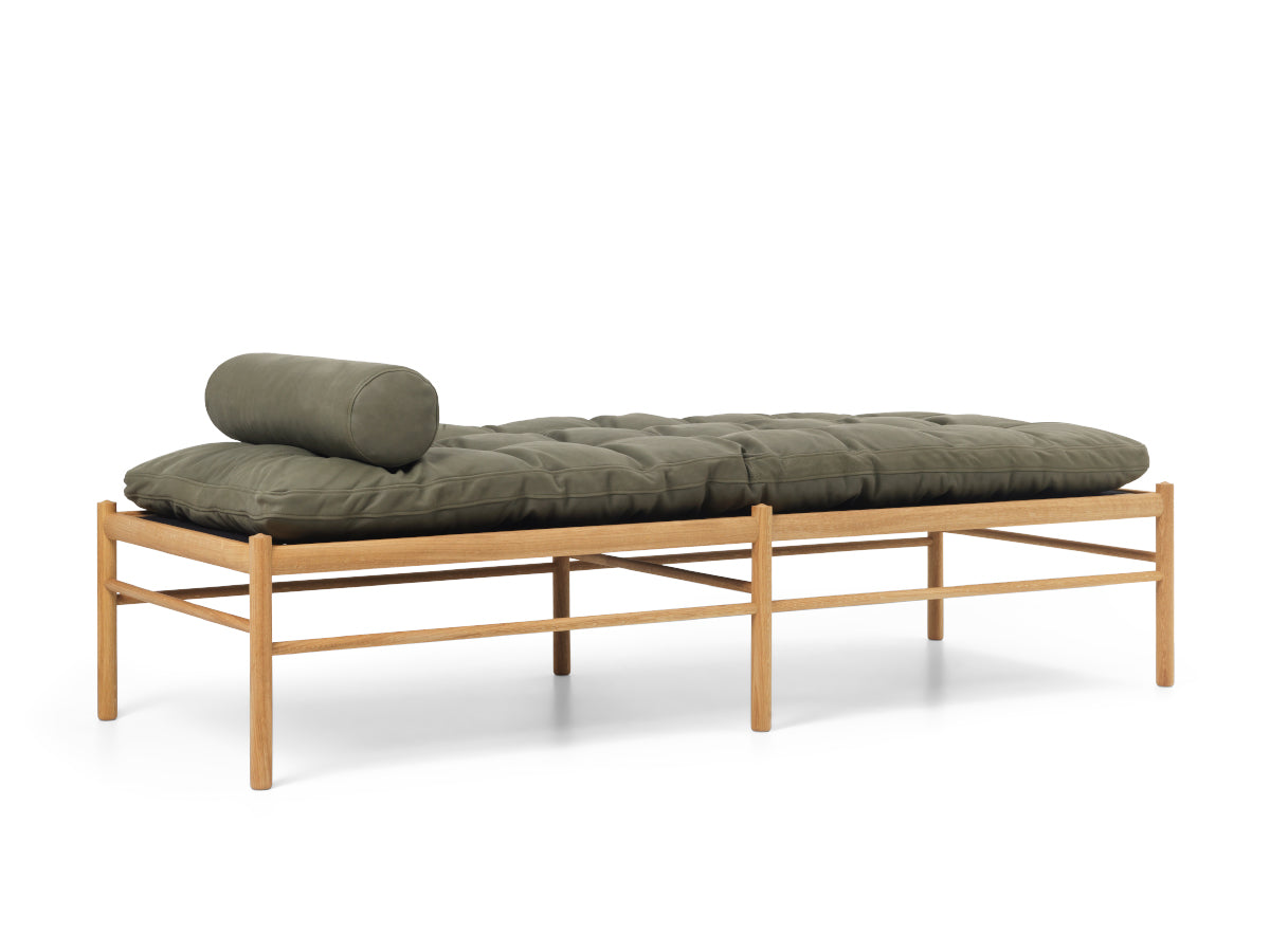 Carl Hansen OW150 Colonial Day bed - Terra Leather