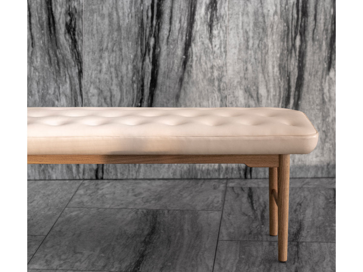 Carl Hansen VLA75 Foyer Bench