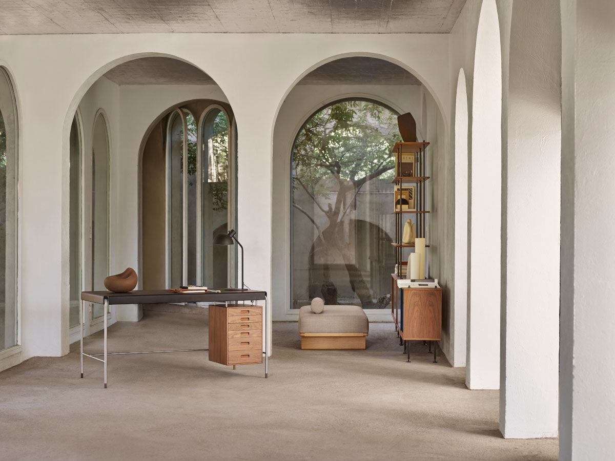 Carl Hansen AJ52 Society Desk