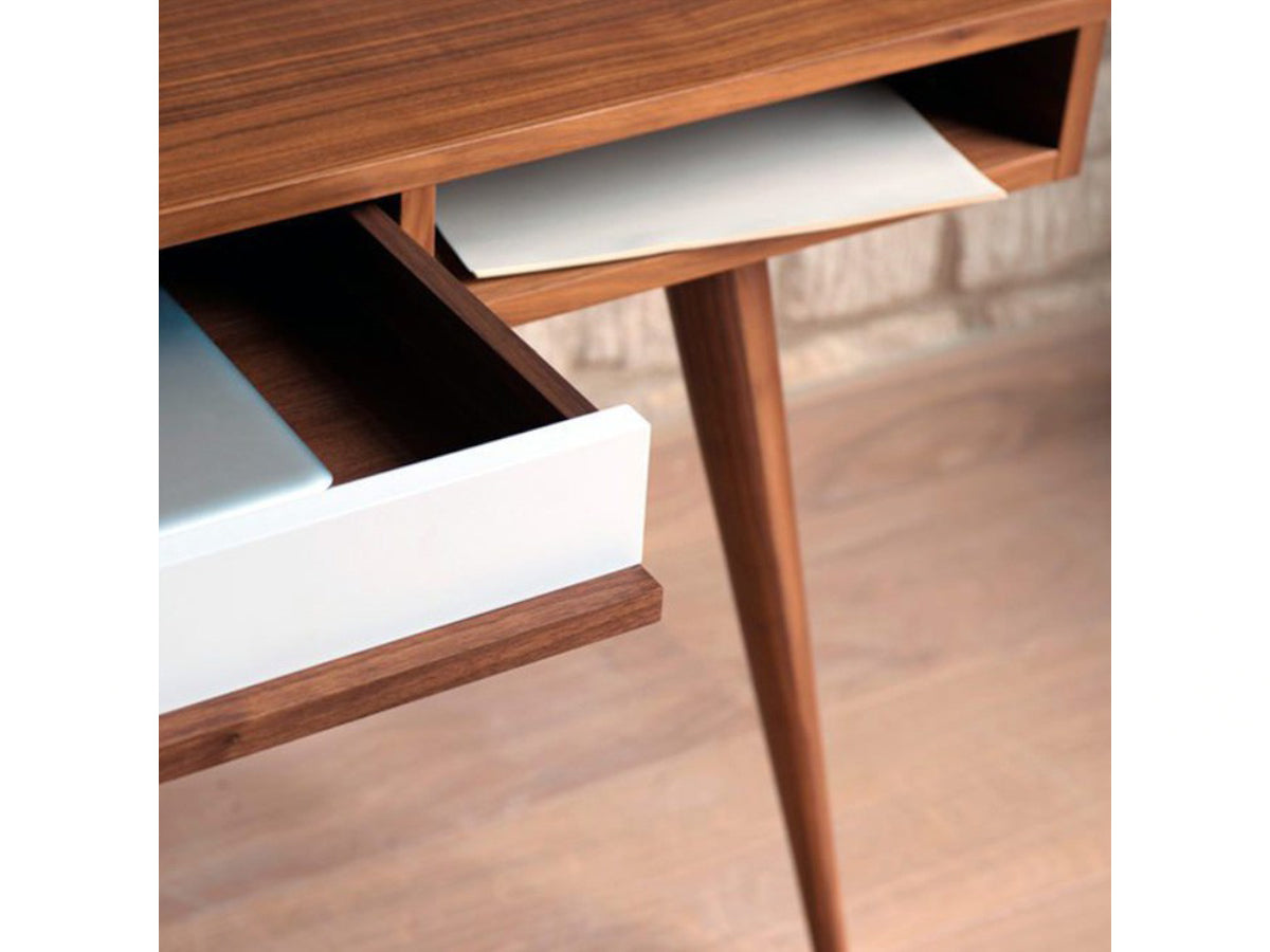 Case Celine Desk