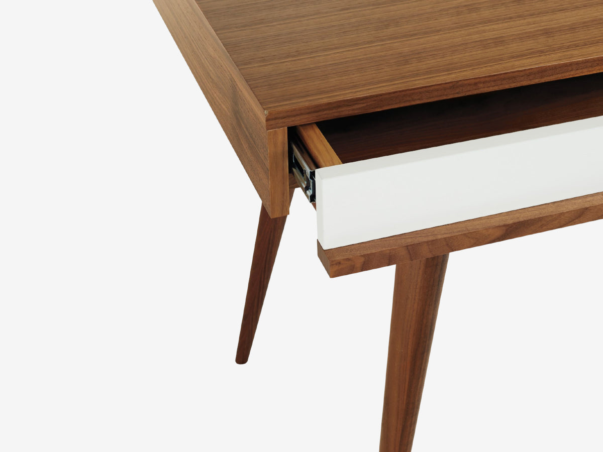 Case Celine Desk