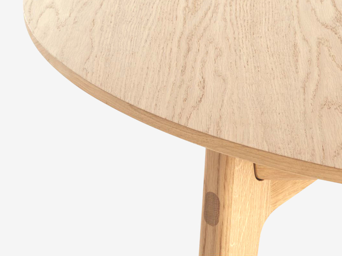 Case Dulwich Round Extendable Table