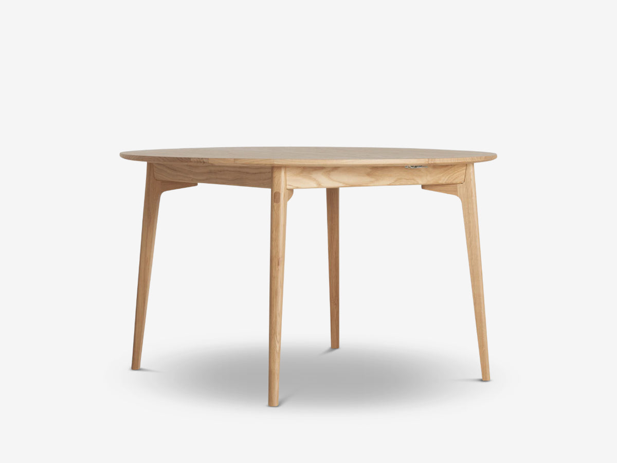 Case Dulwich Round Extendable Table