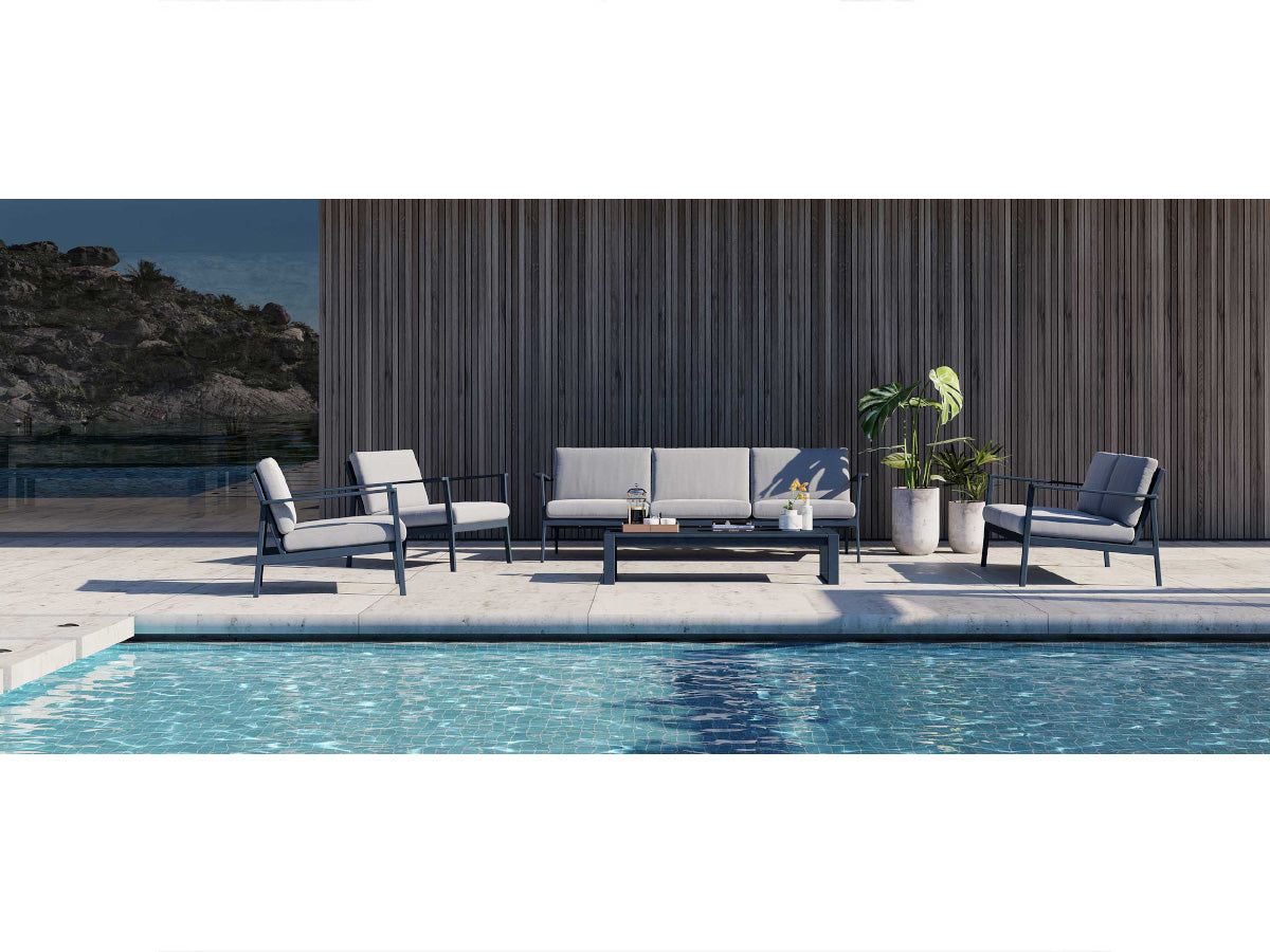 Case Eos 2 Seater Sofa