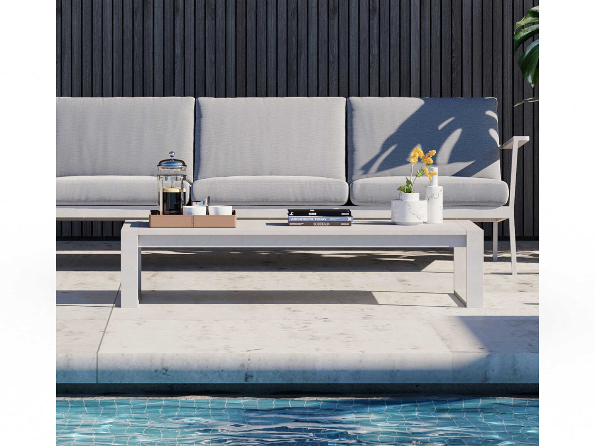 Case Eos 3 Seater Sofa