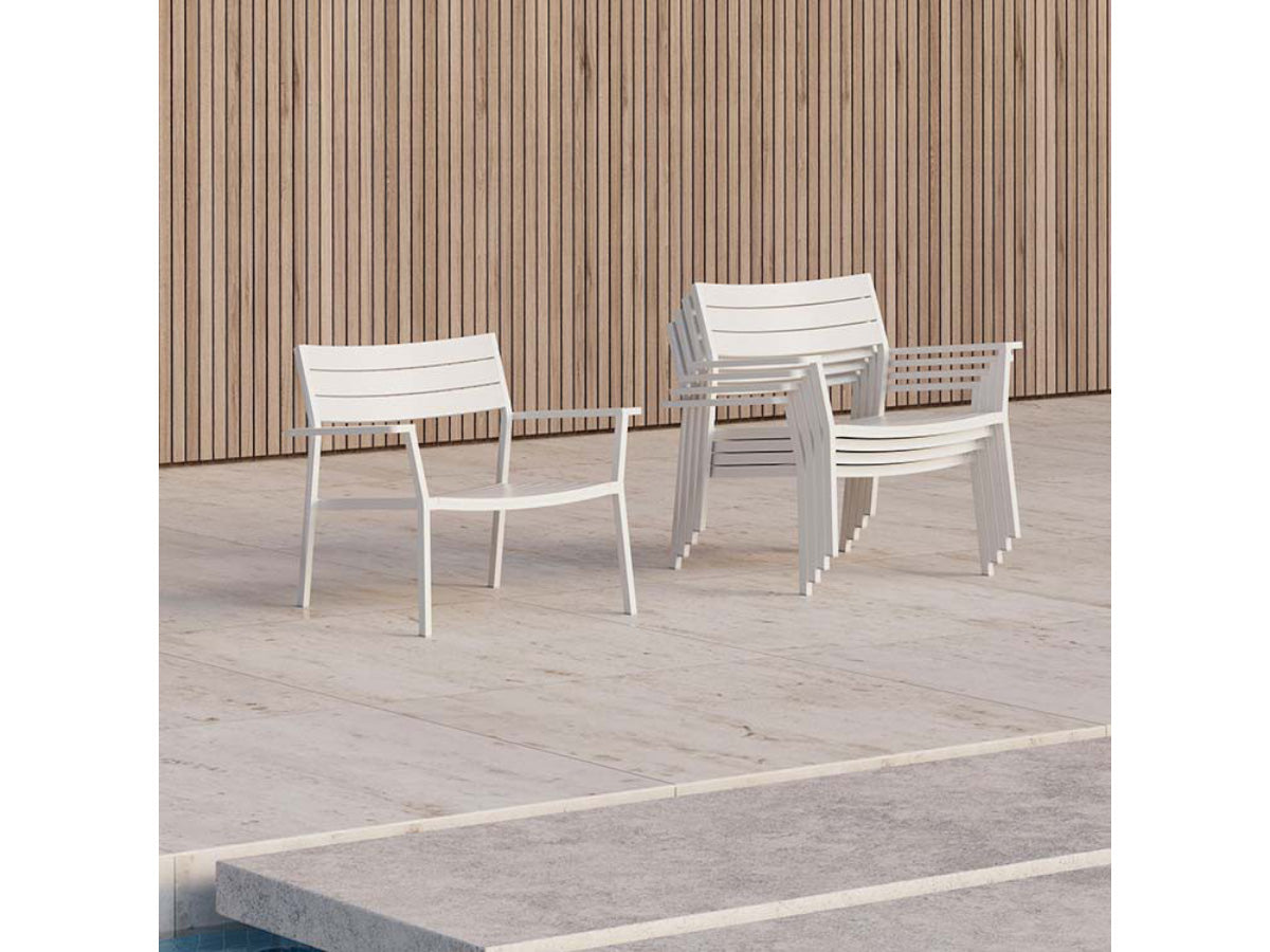 Case Eos Lounge Chair