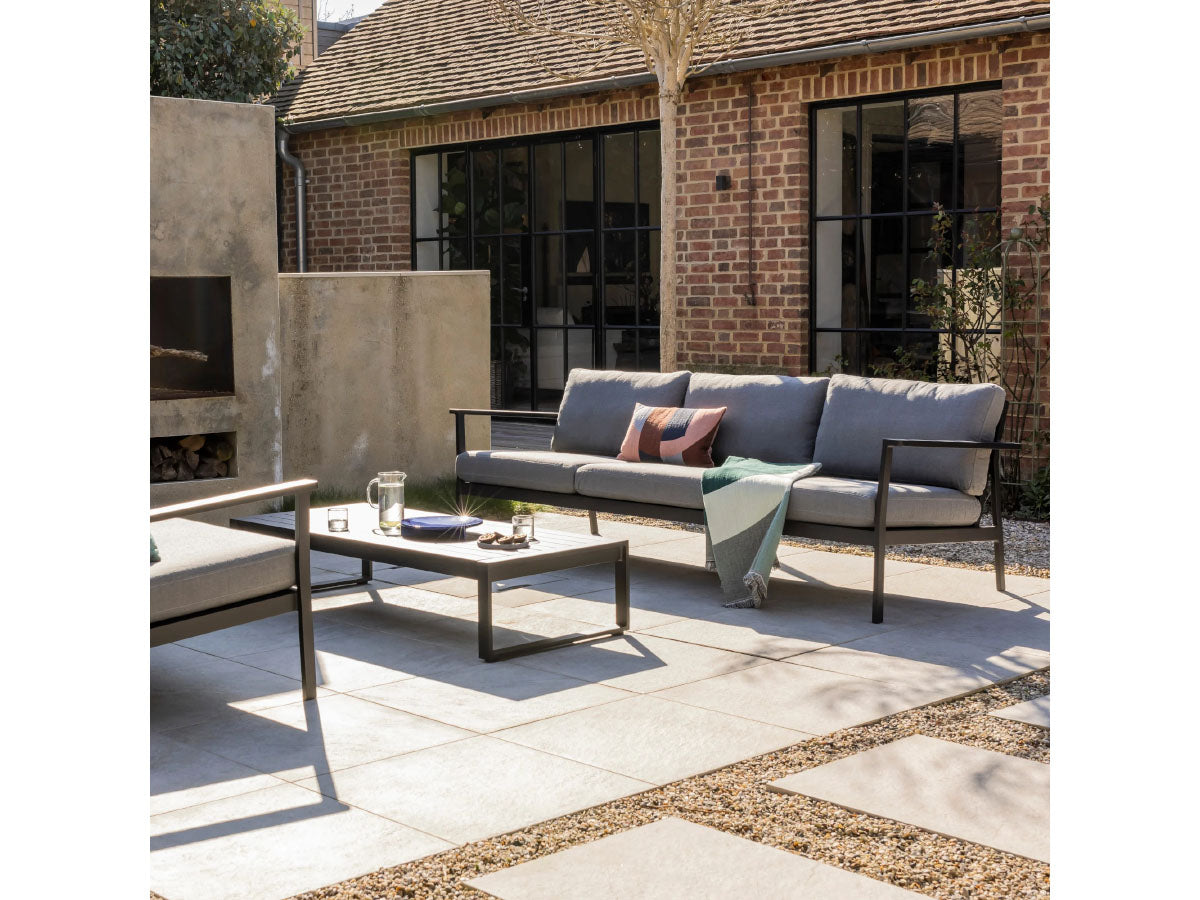 Case Eos 3 Seater Sofa