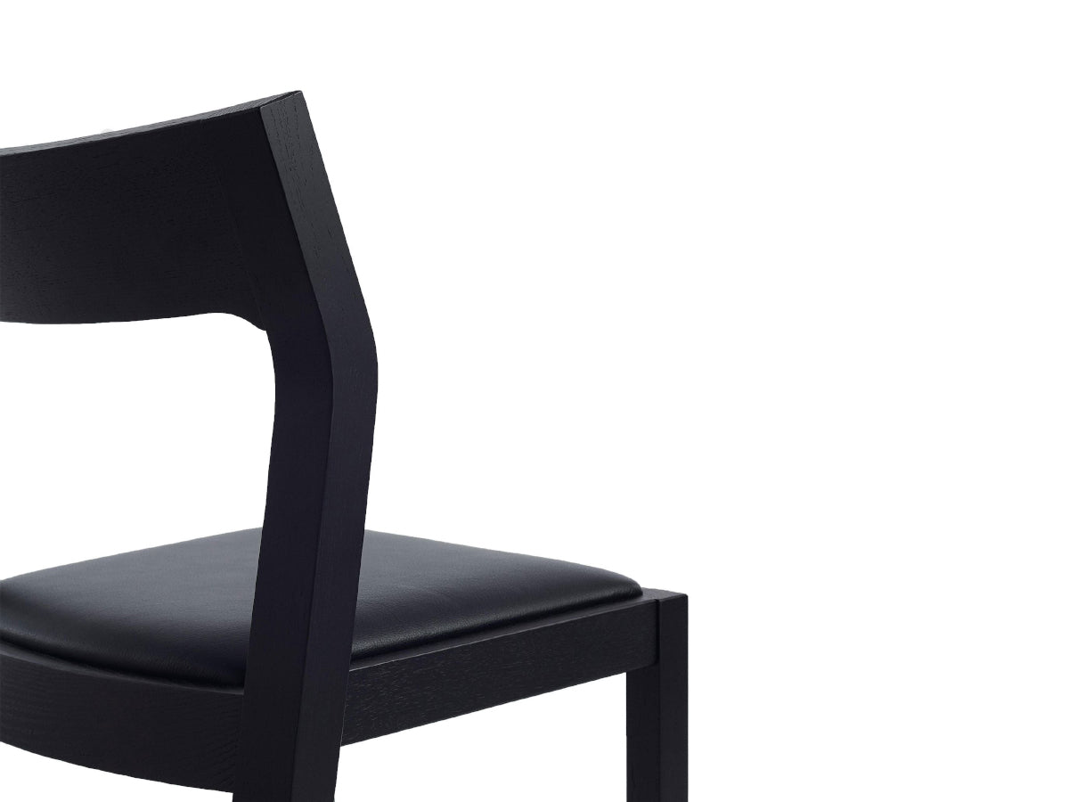 Case Profile Chair