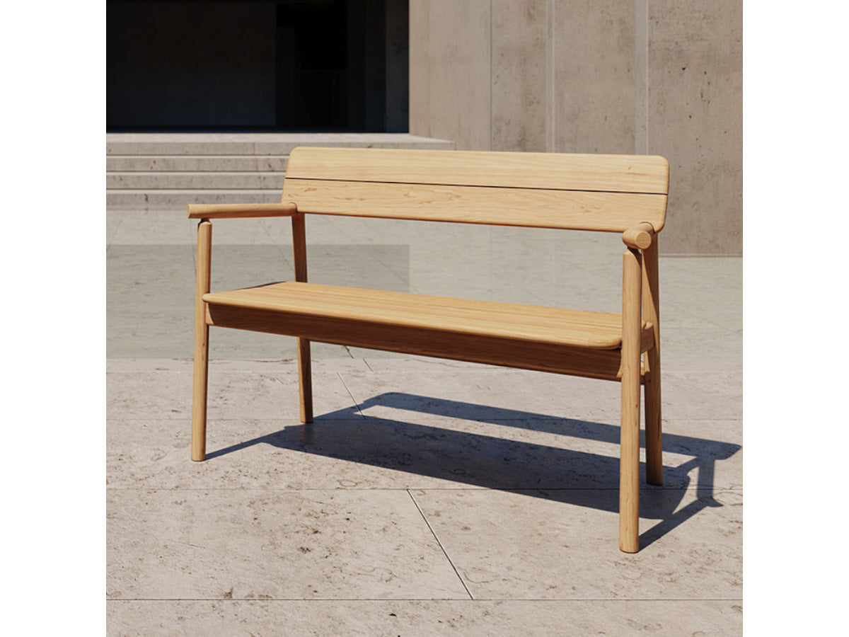 Case Tanso Bench outside in the sun