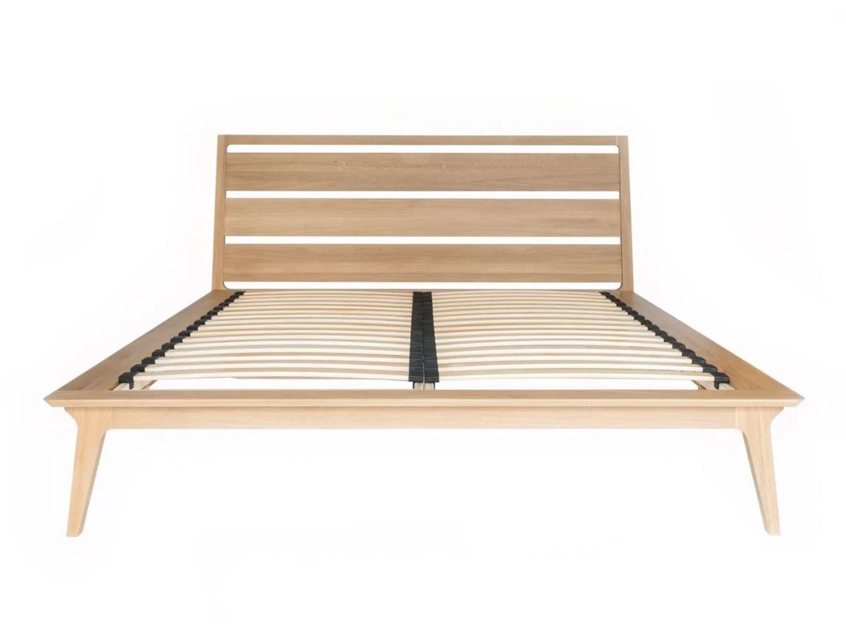 Case Valentine Bed - Oak no mattress