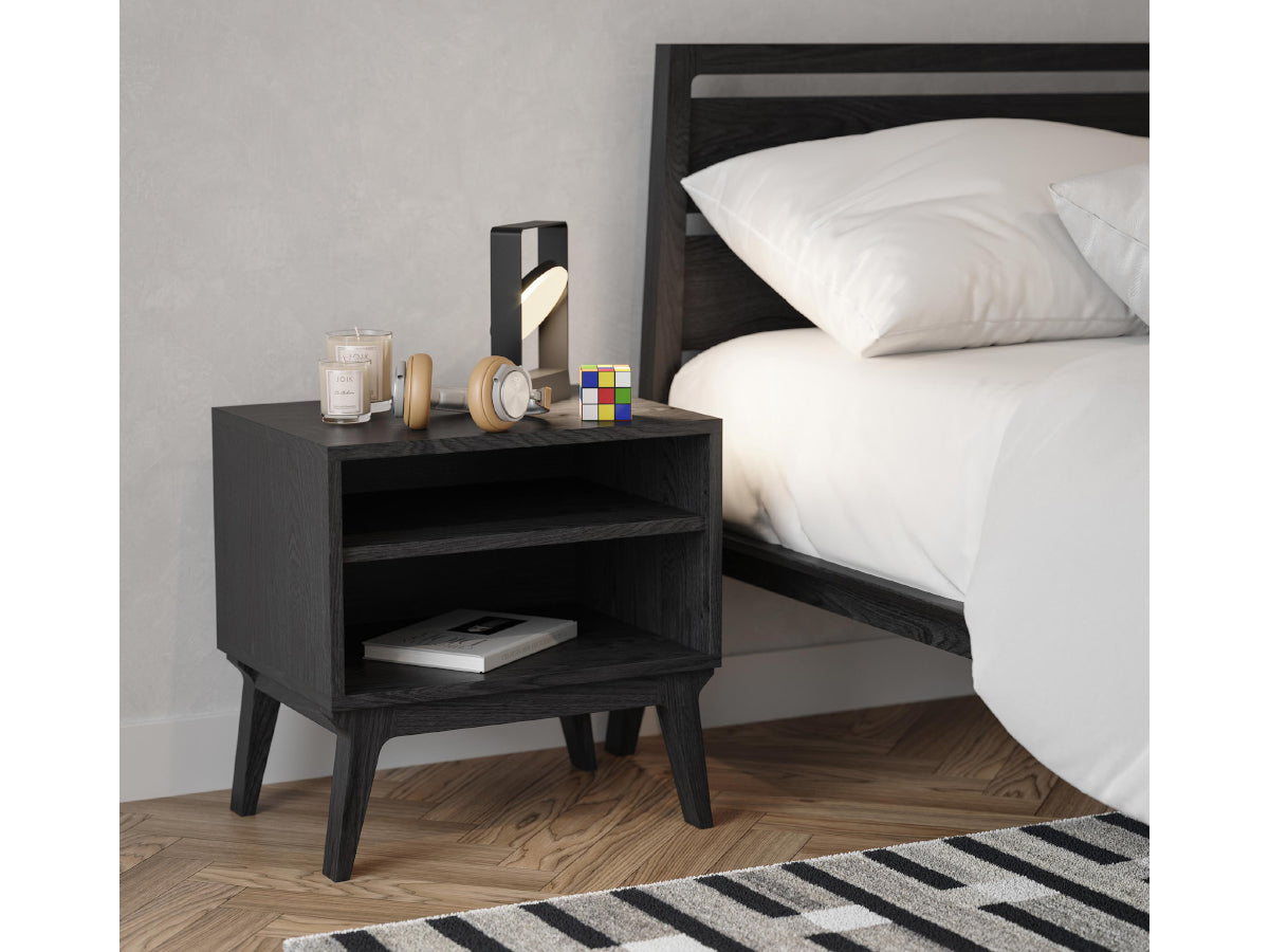 Case Valentine Bedside Table