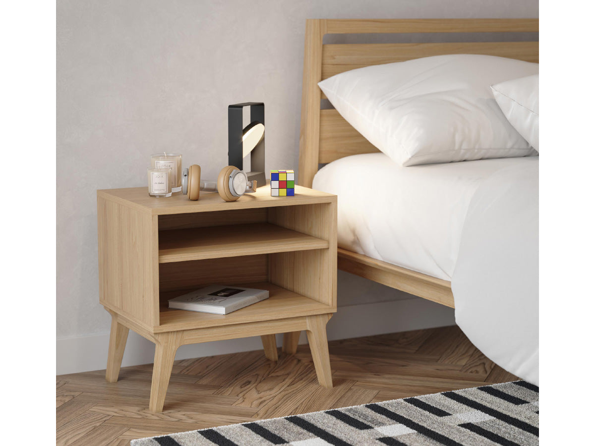 Case Valentine Bedside Table