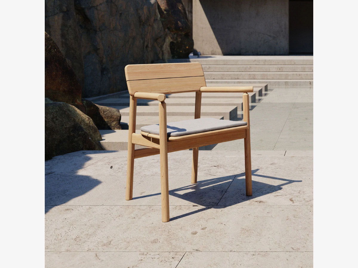 Case Tanso Armchair
