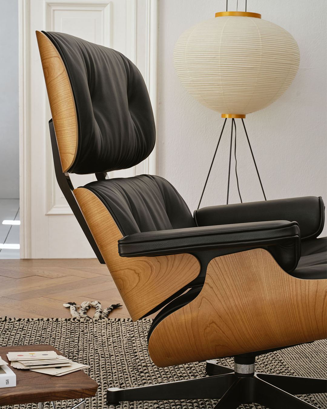 eames lounge chair with akari lamp
