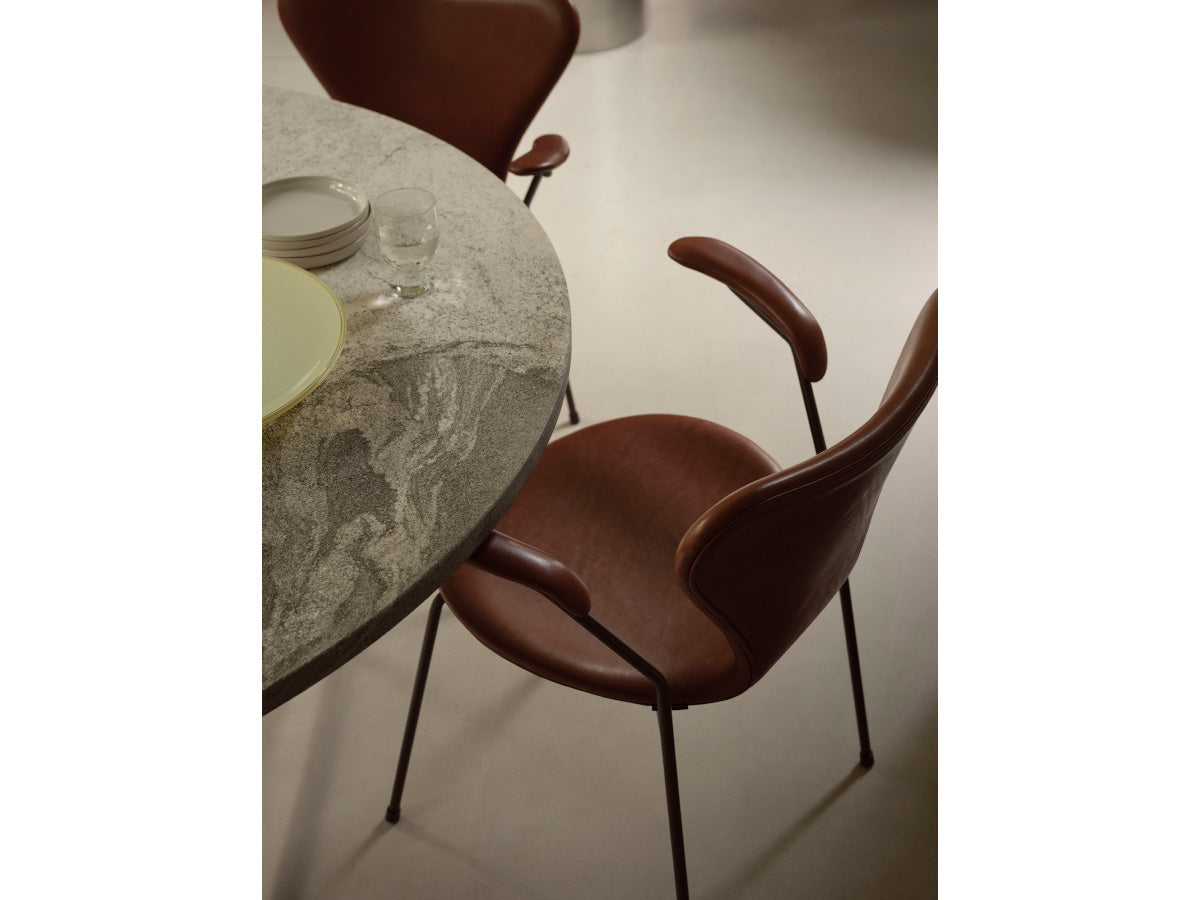 Fritz Hansen Series 7 3207 Dining Arm Chair - Essential Leather