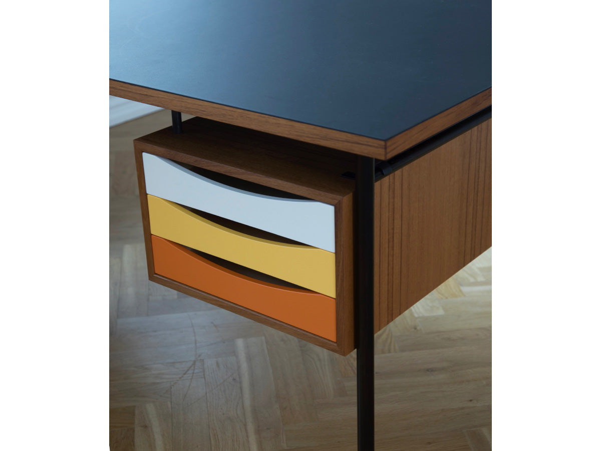 House of Finn Juhl Nyhavn Desk - Warm Drawers