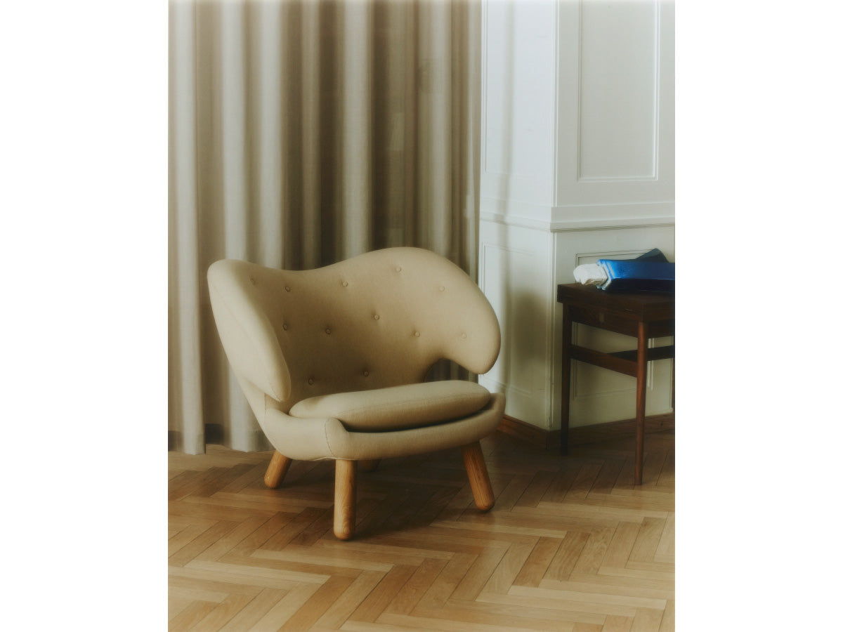 House of Finn Juhl Pelican Armchair with Buttons