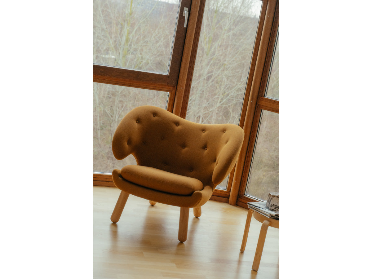 House of Finn Juhl Pelican Armchair with Buttons