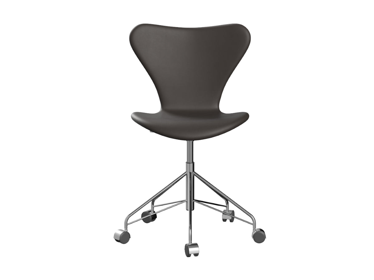 Fritz Hansen Series 7 3117 Office Chair - Essential Leather