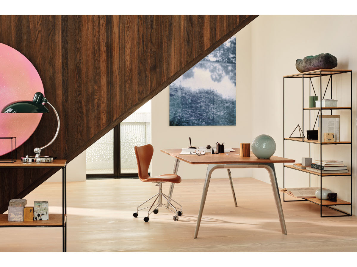 Fritz Hansen Series 7 3117 Office Chair - Essential Leather