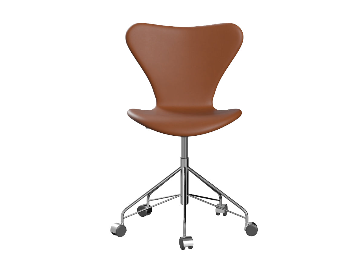Fritz Hansen Series 7 3117 Office Chair - Essential Leather