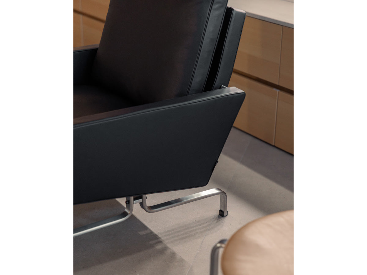 Fritz Hansen PK31 Lounge Chair