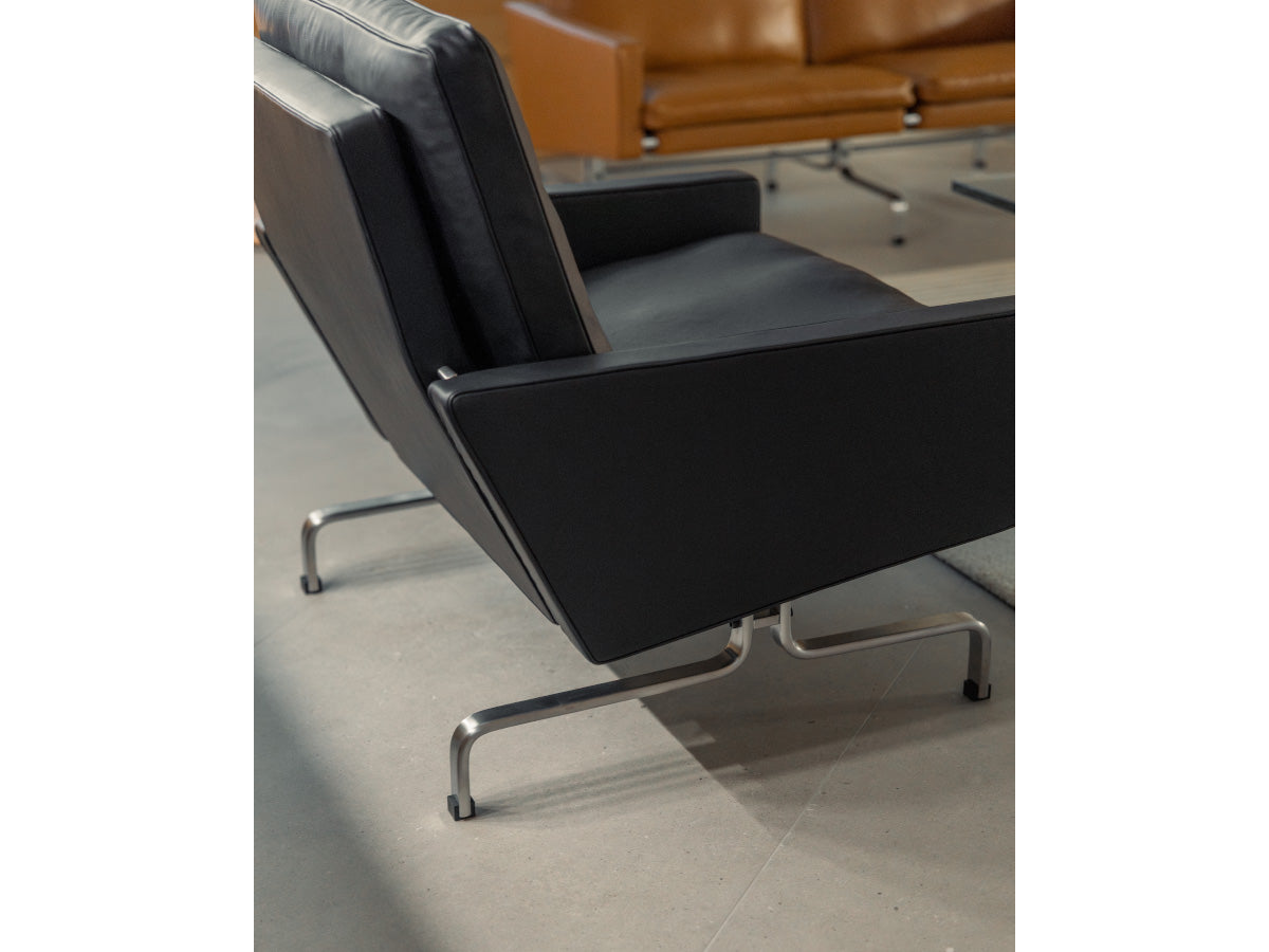 Fritz Hansen PK31 Lounge Chair