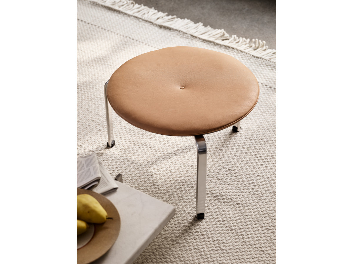 Fritz Hansen PK33 Stool - Leather