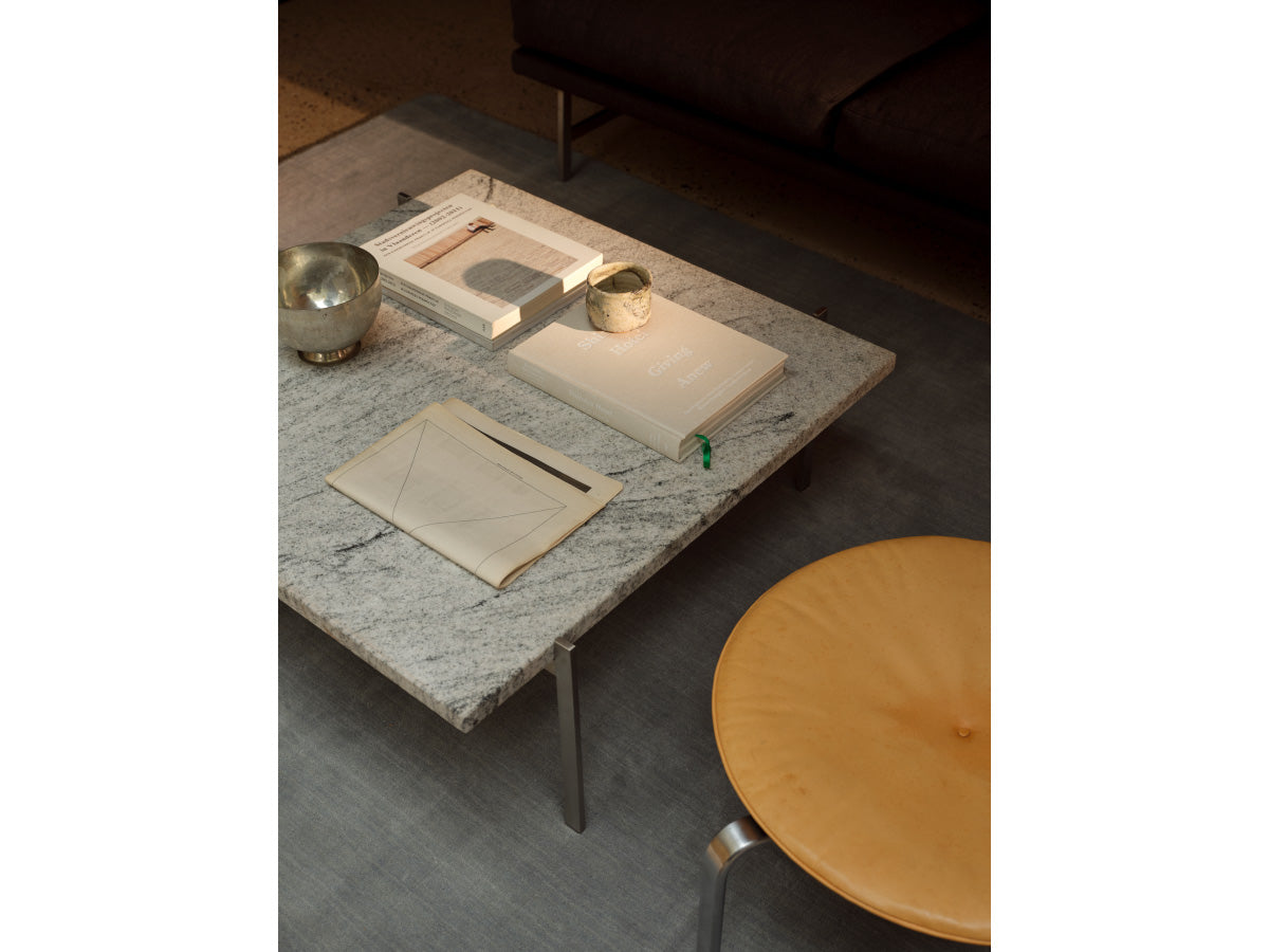 Fritz Hansen PK33 Stool - Leather