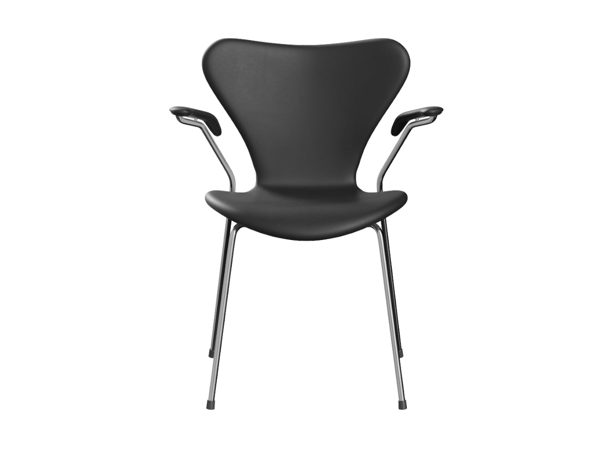 Fritz Hansen Series 7 3207 Dining Arm Chair - Essential Leather