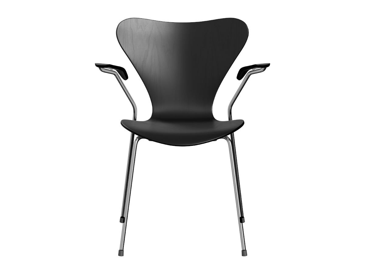 Fritz Hansen Series 7 3207 Dining Arm Chair