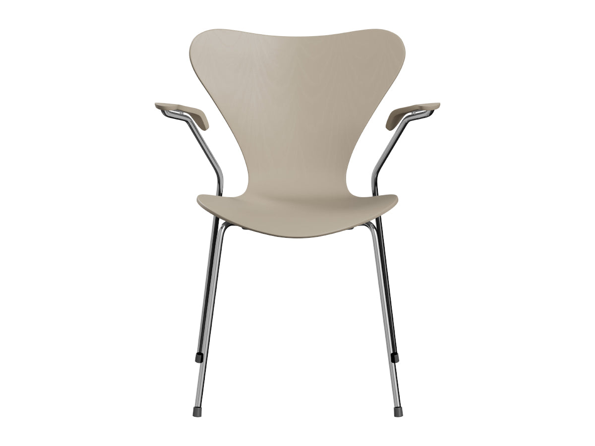 Fritz Hansen Series 7 3207 Dining Arm Chair