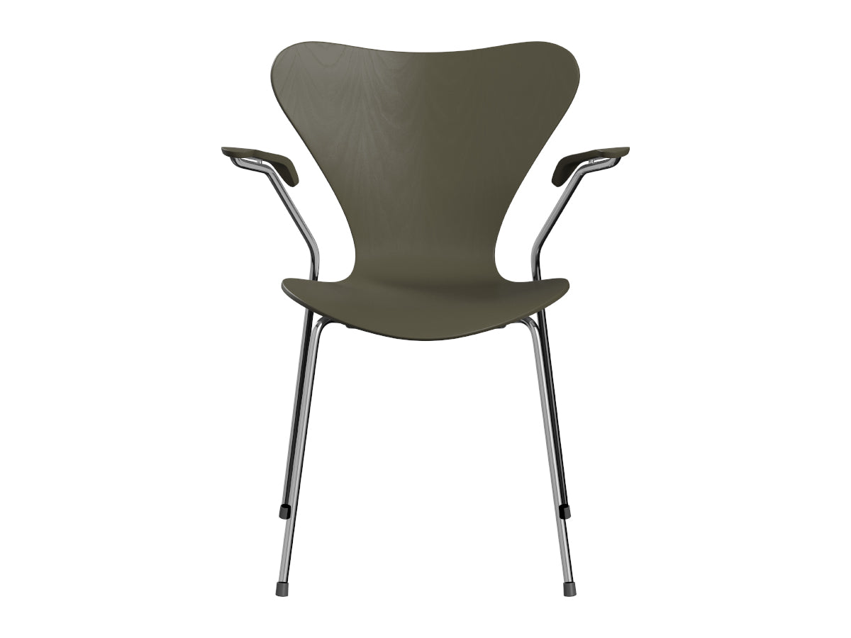 Fritz Hansen Series 7 3207 Dining Arm Chair