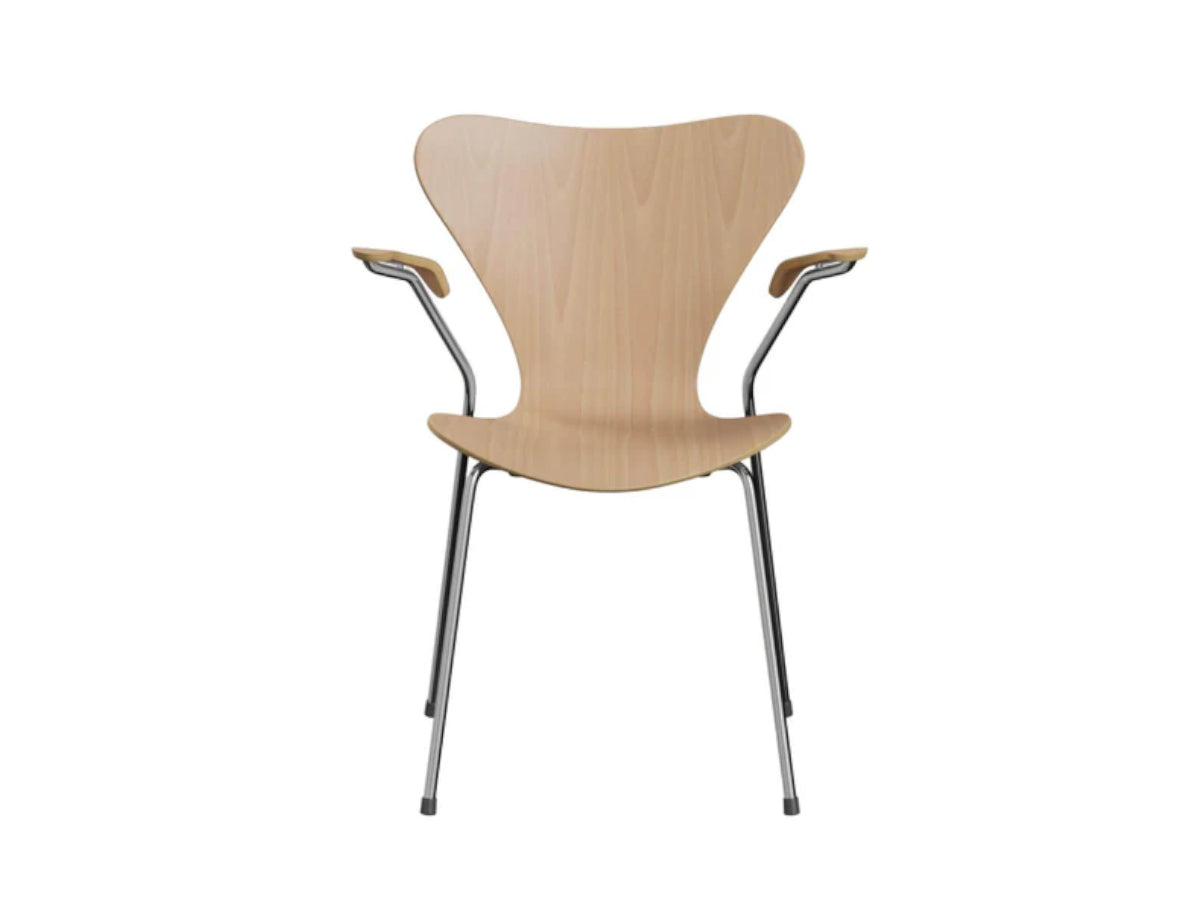 Fritz Hansen Series 7 3207 Dining Arm Chair - Natural Wood