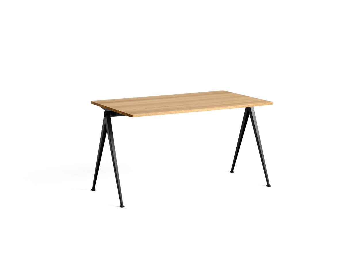 Hay Pyramid Table 01 (140cm)