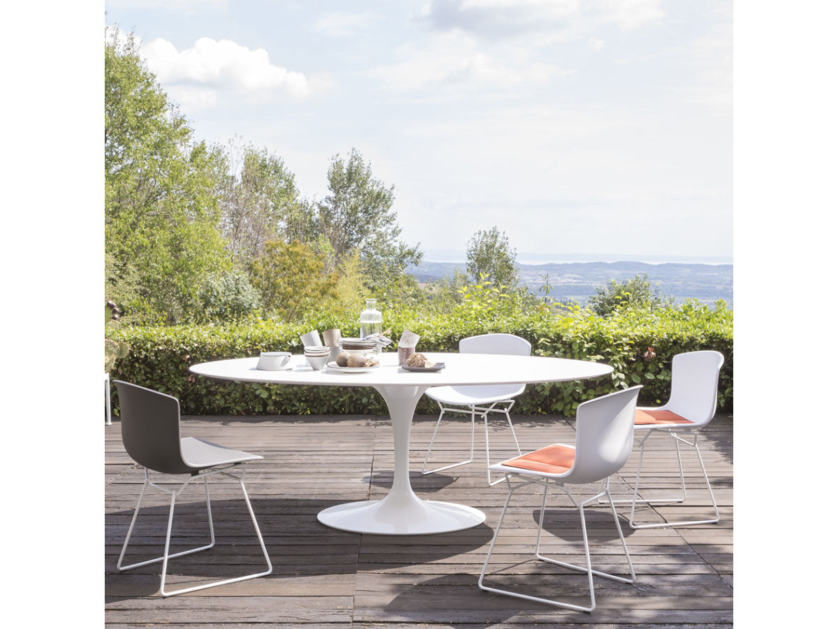 Knoll Saarinen Tulip Outdoor Dining Table
