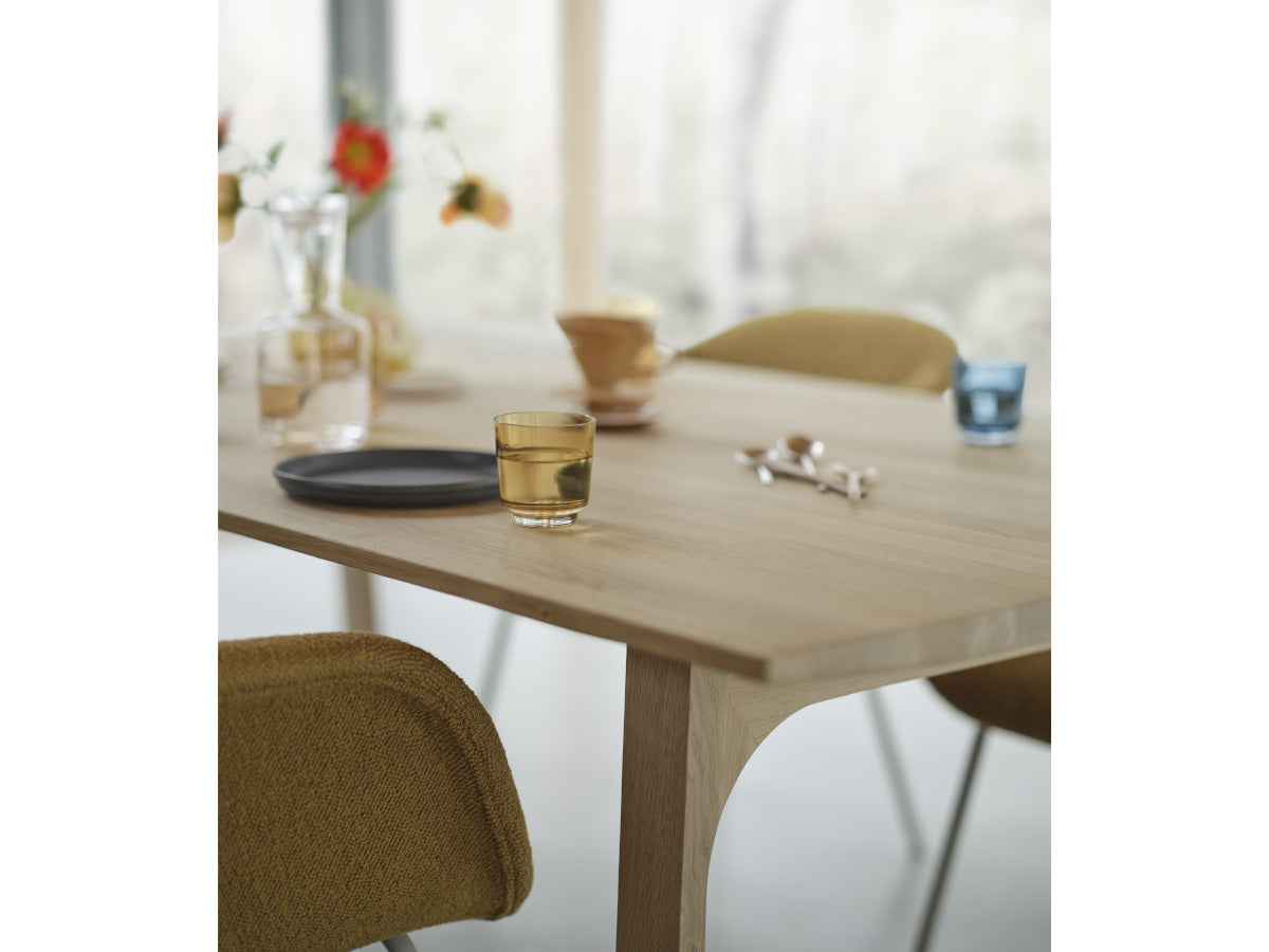 Muuto Earnest Extendable Dining Table