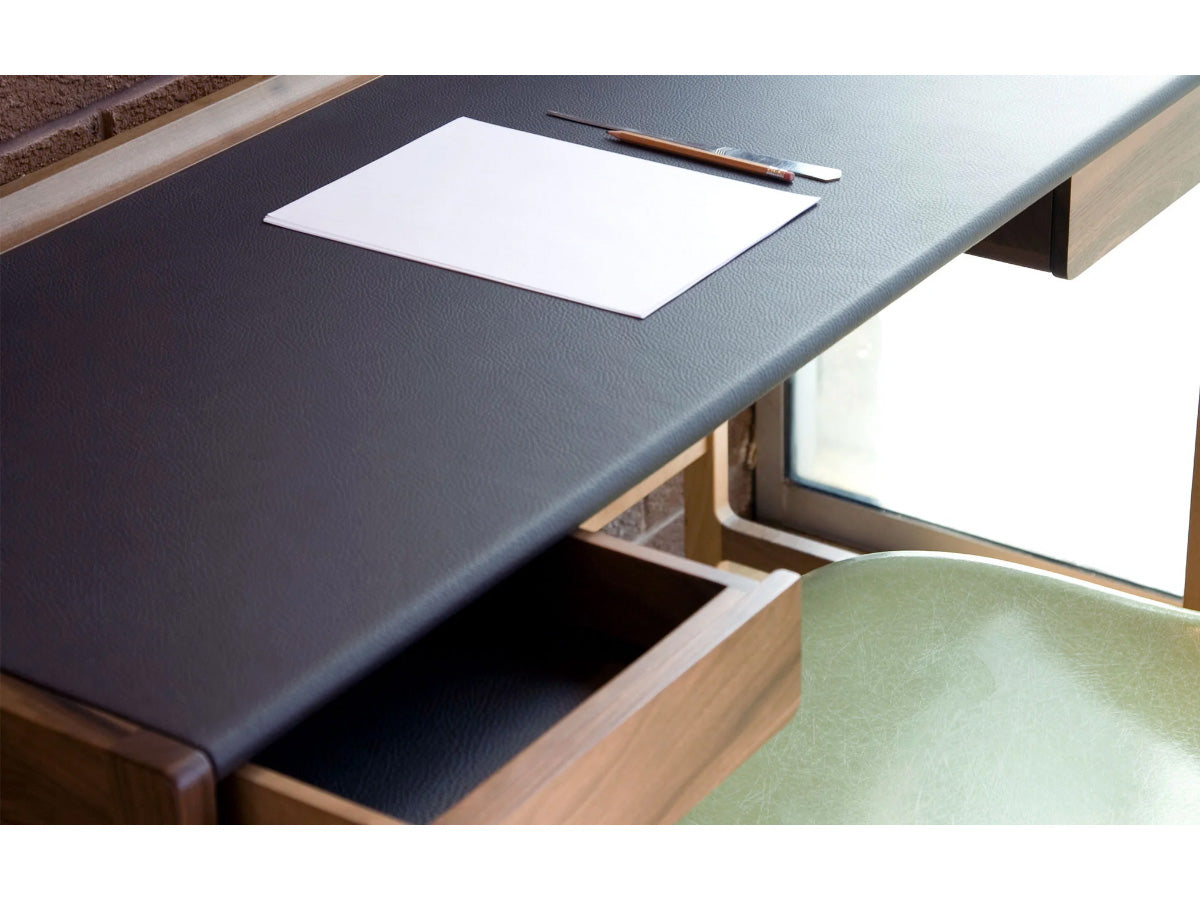 SCP Cedric Desk