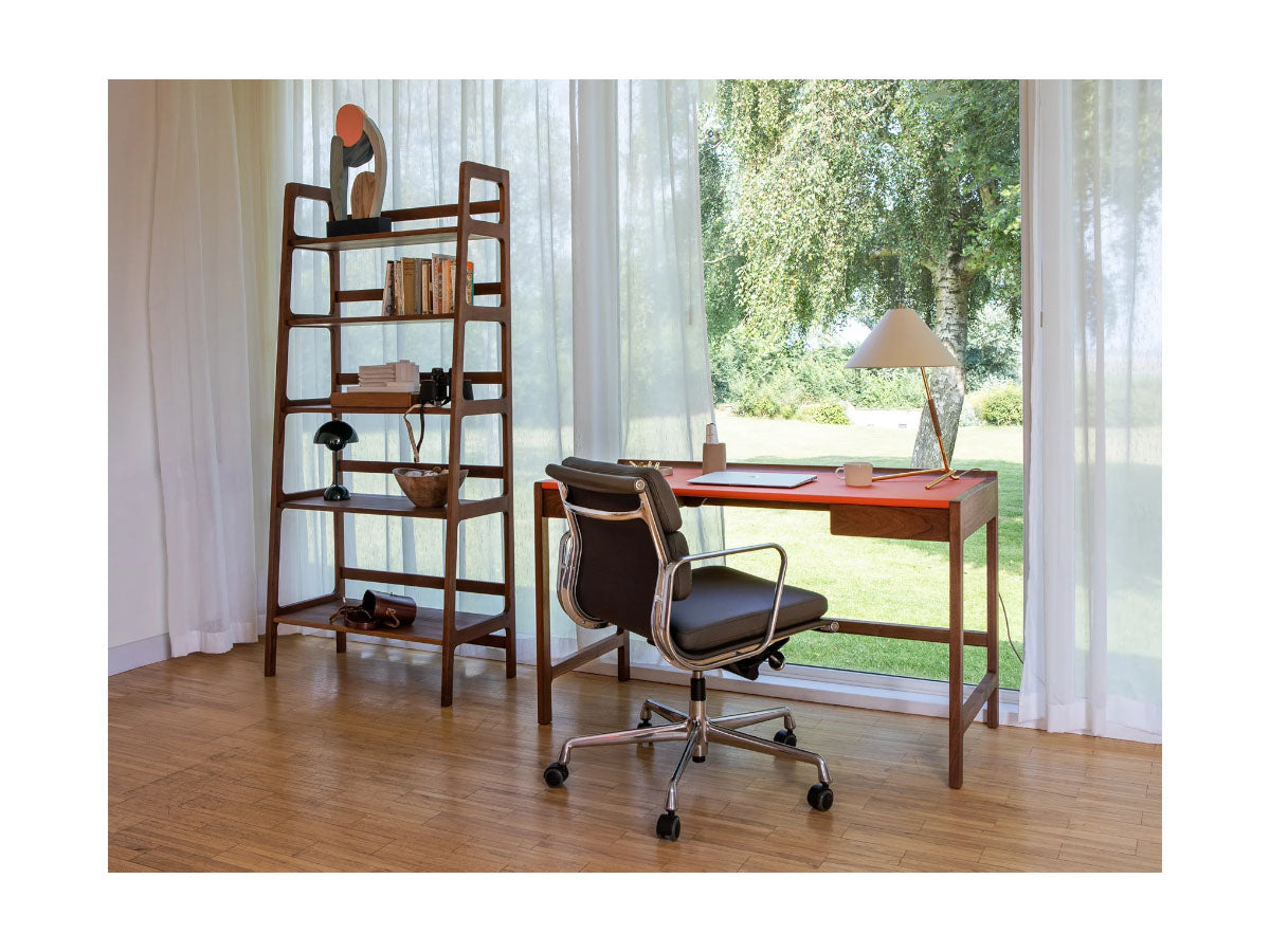 SCP Cedric Desk