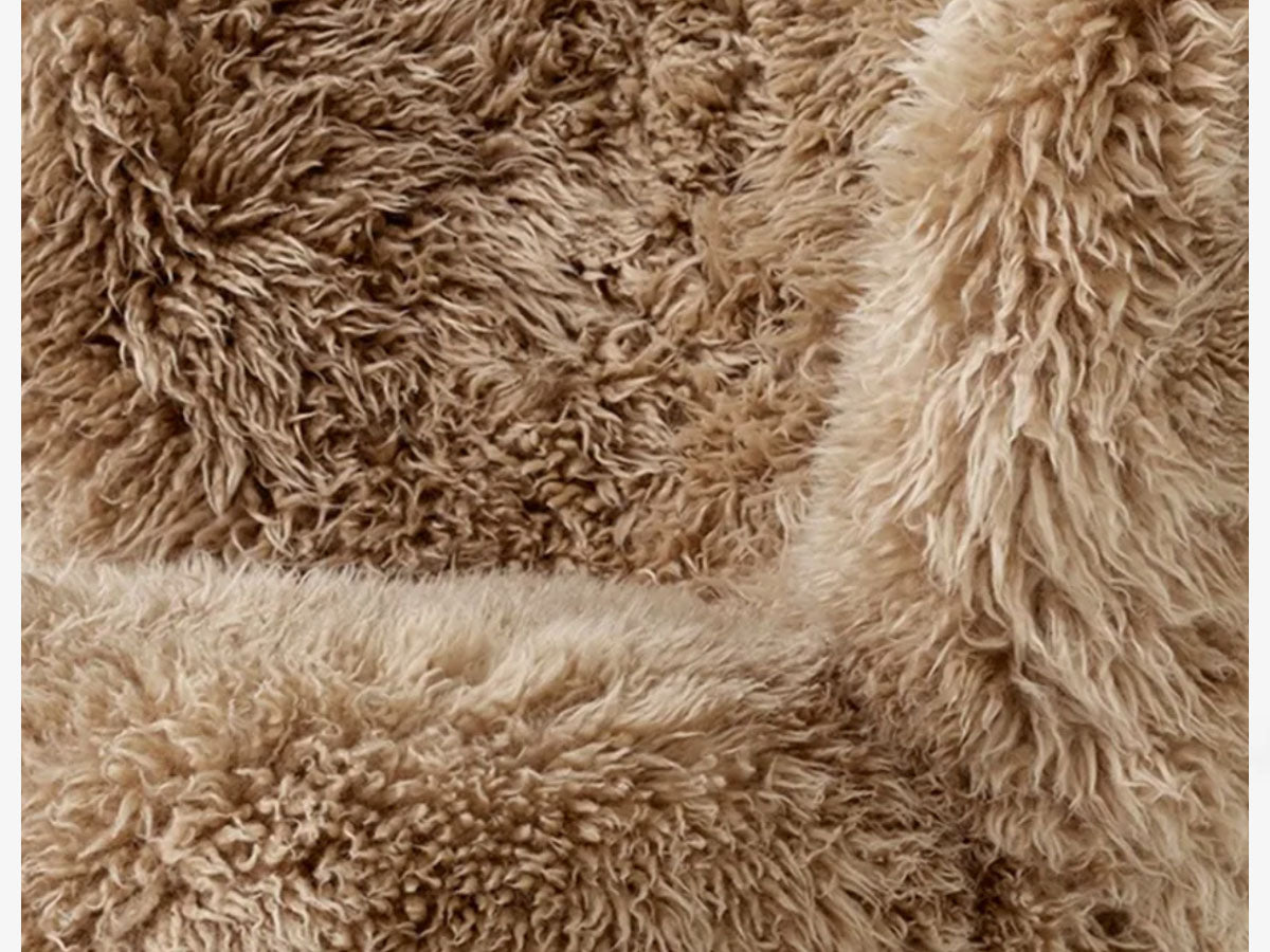 &Tradition Little Petra VB1 Chair Honey 25mm Sheepskin