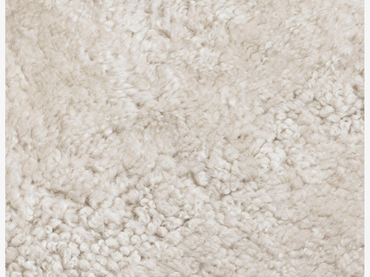 &amp;Tradition Little Petra VB1 Chair Sheepskin