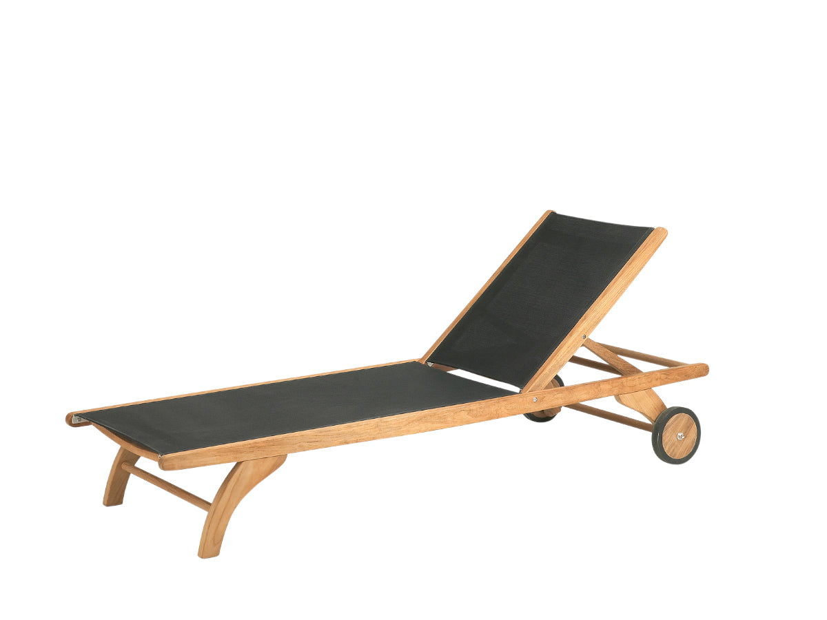 Skagerak by Fritz Hansen Columbus Sunbed