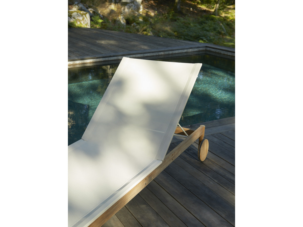 Skagerak by Fritz Hansen Pelagus Sunbed