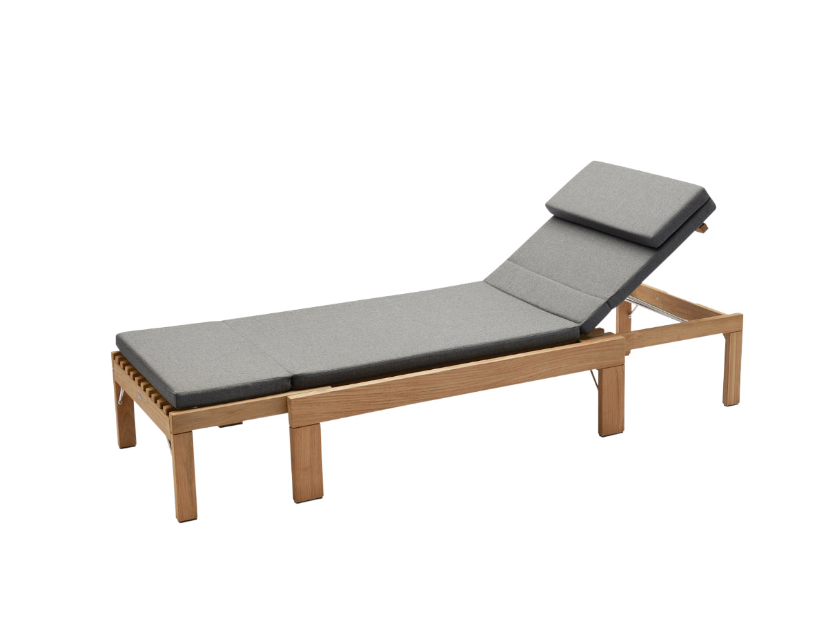 Skagerak by Fritz Hansen Riviera Sunbed