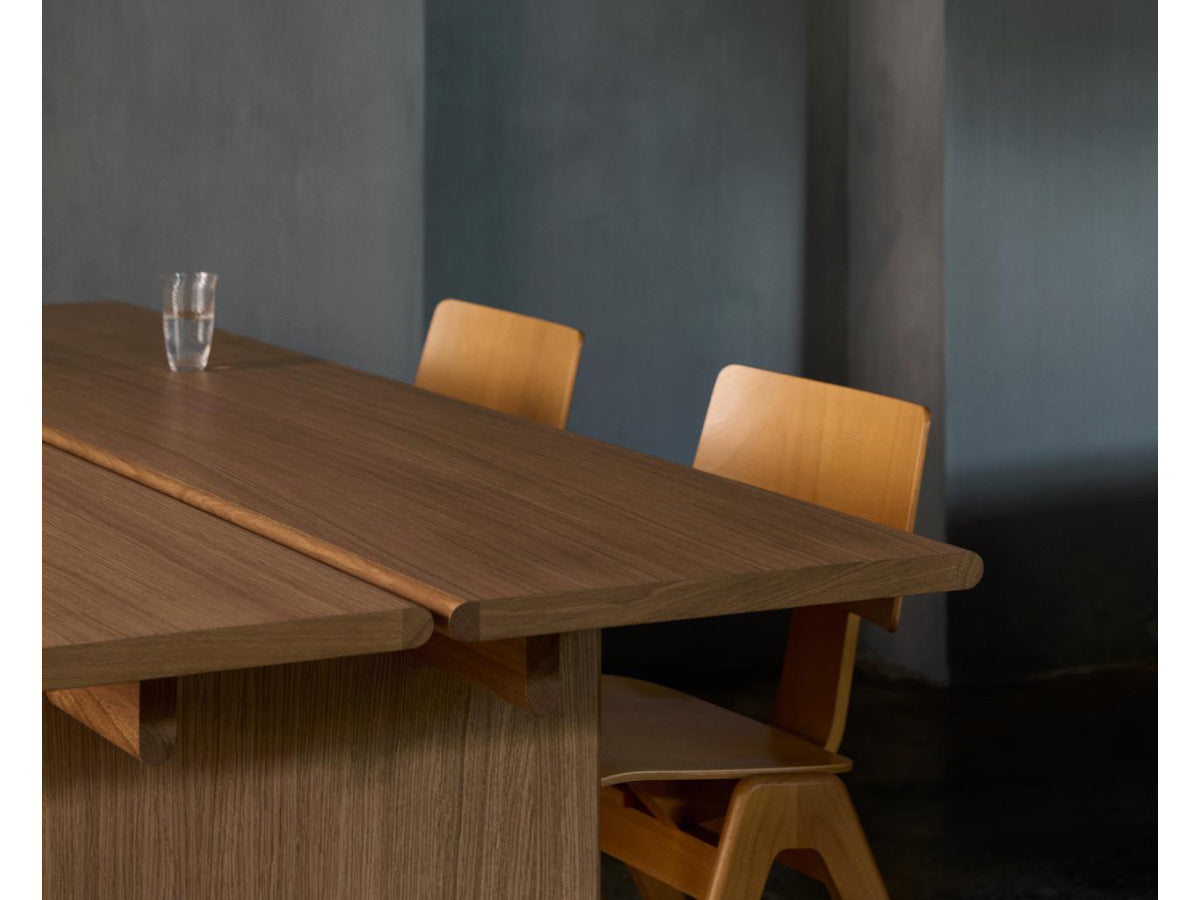 &Tradition Ita OS1 Dining Table | Scandinavian Design - Cimmermann